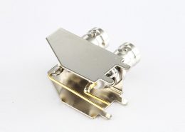 BNC連接器母頭彎式螺母插孔用于PCB50ohm